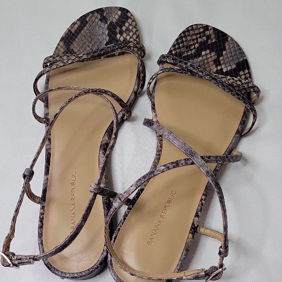 Banana Republic Snakeskin Print  Sandals Elegant Summer Style Size7.5 - Picture 5 of 7